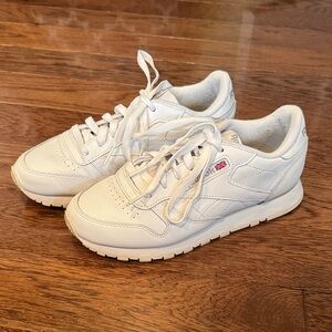 Reebok classics - white 6 1/2